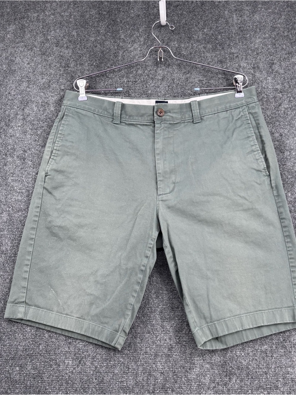 J Crew Green Flex Chino Shorts Preppy Vacation Men’s 34* Flat Front 10” Inseam